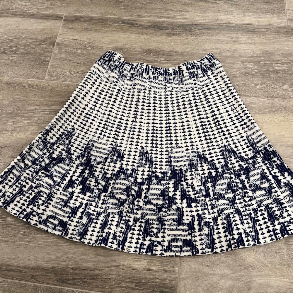 BCBG skirt